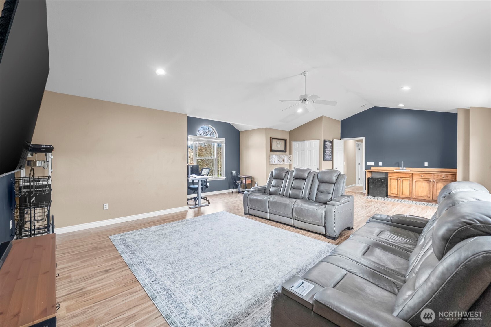 425 Sorensen St , Buckley, WA 98321