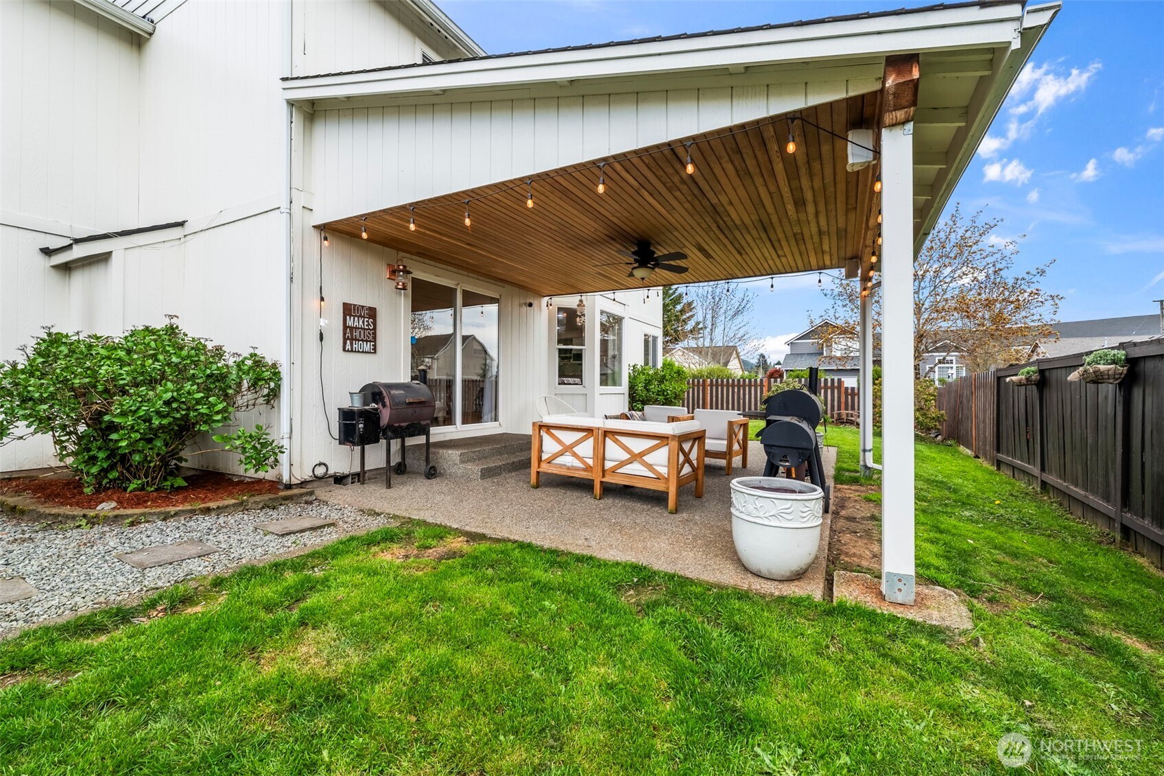 425 Sorensen St , Buckley, WA 98321