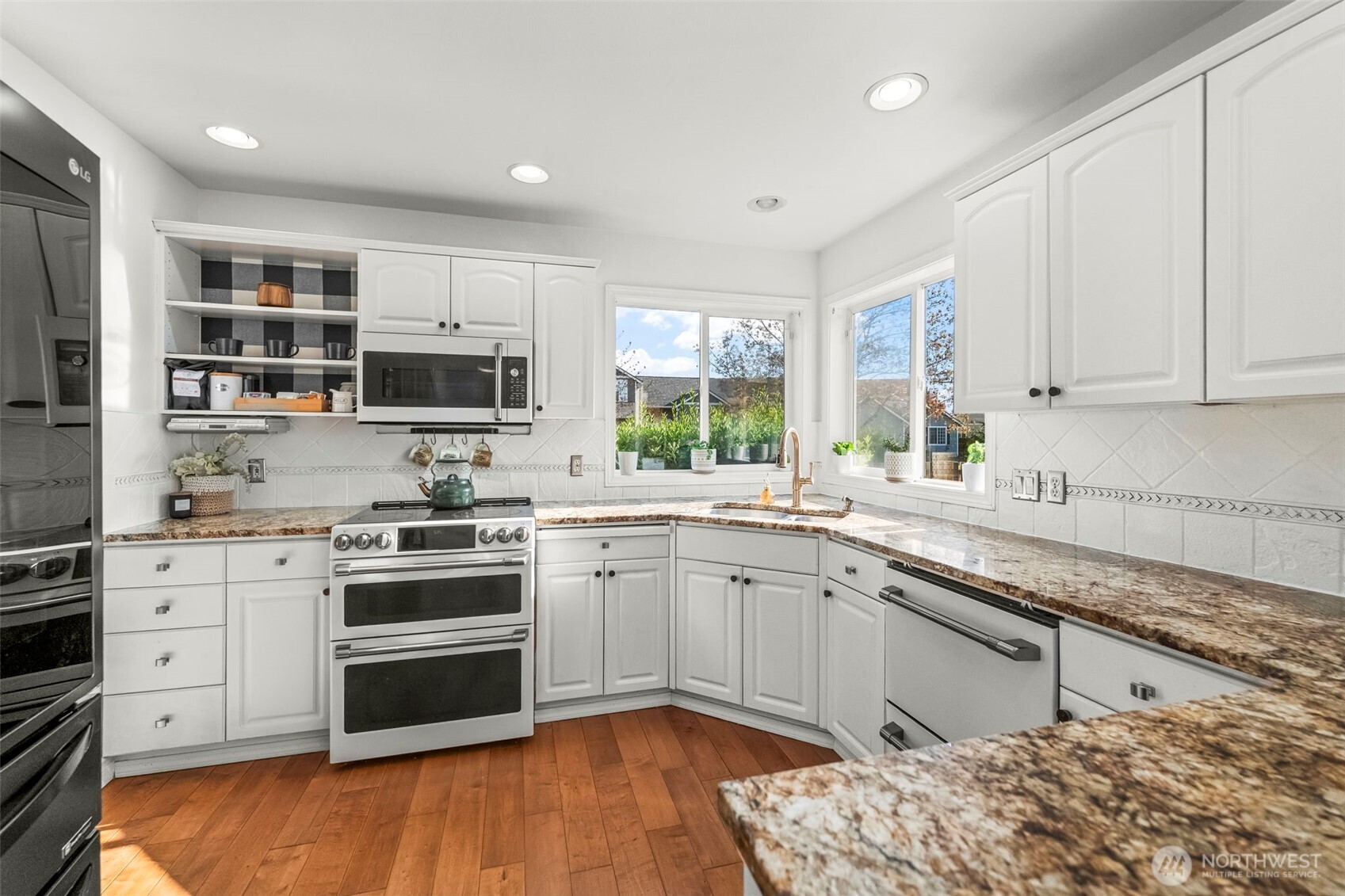 425 Sorensen St , Buckley, WA 98321
