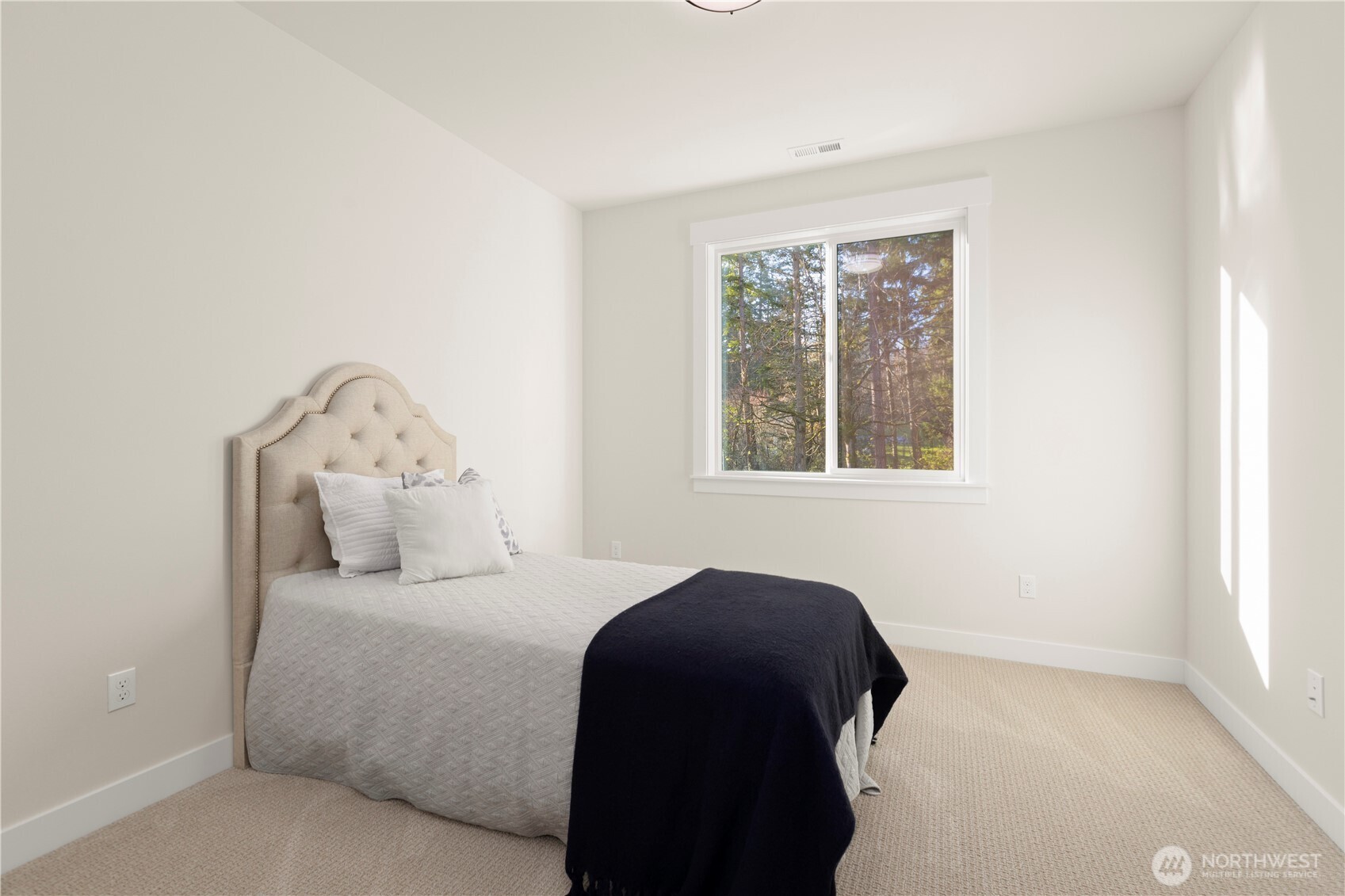 15323 210th Avenue Ct E, Bonney Lake, WA 98391
