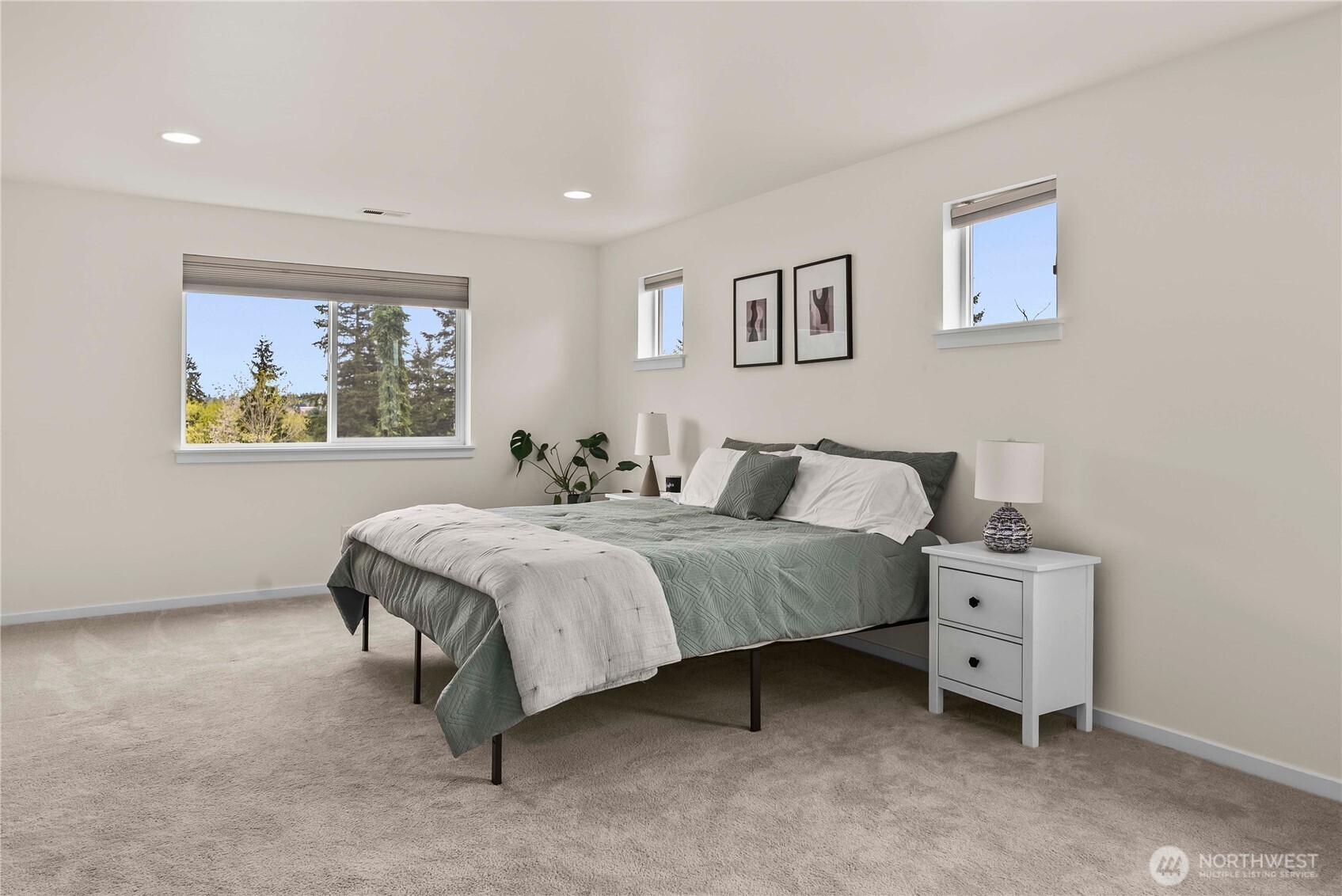 10214 SE 268th Place , Kent, WA 98030-5081