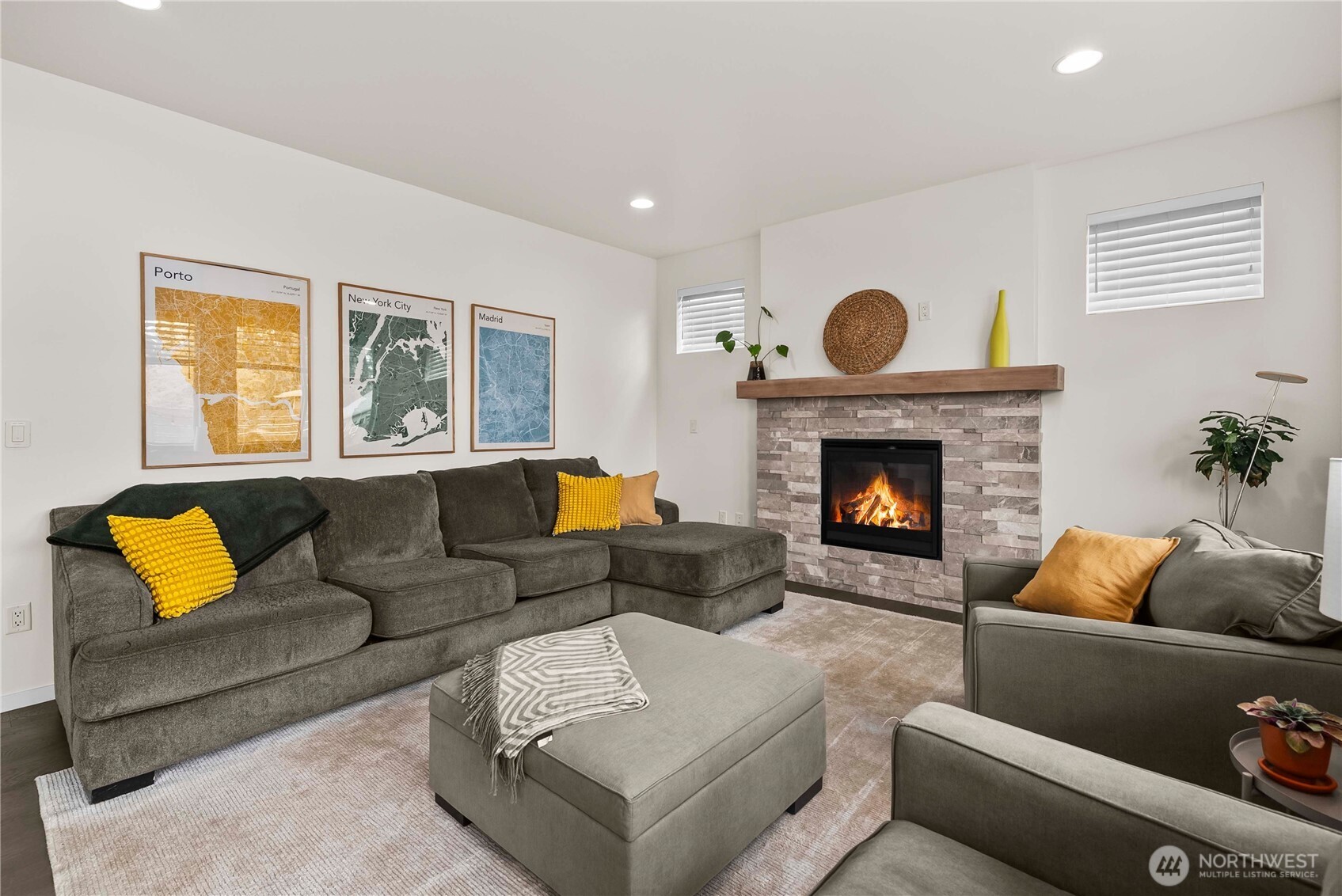 10214 SE 268th Place , Kent, WA 98030-5081