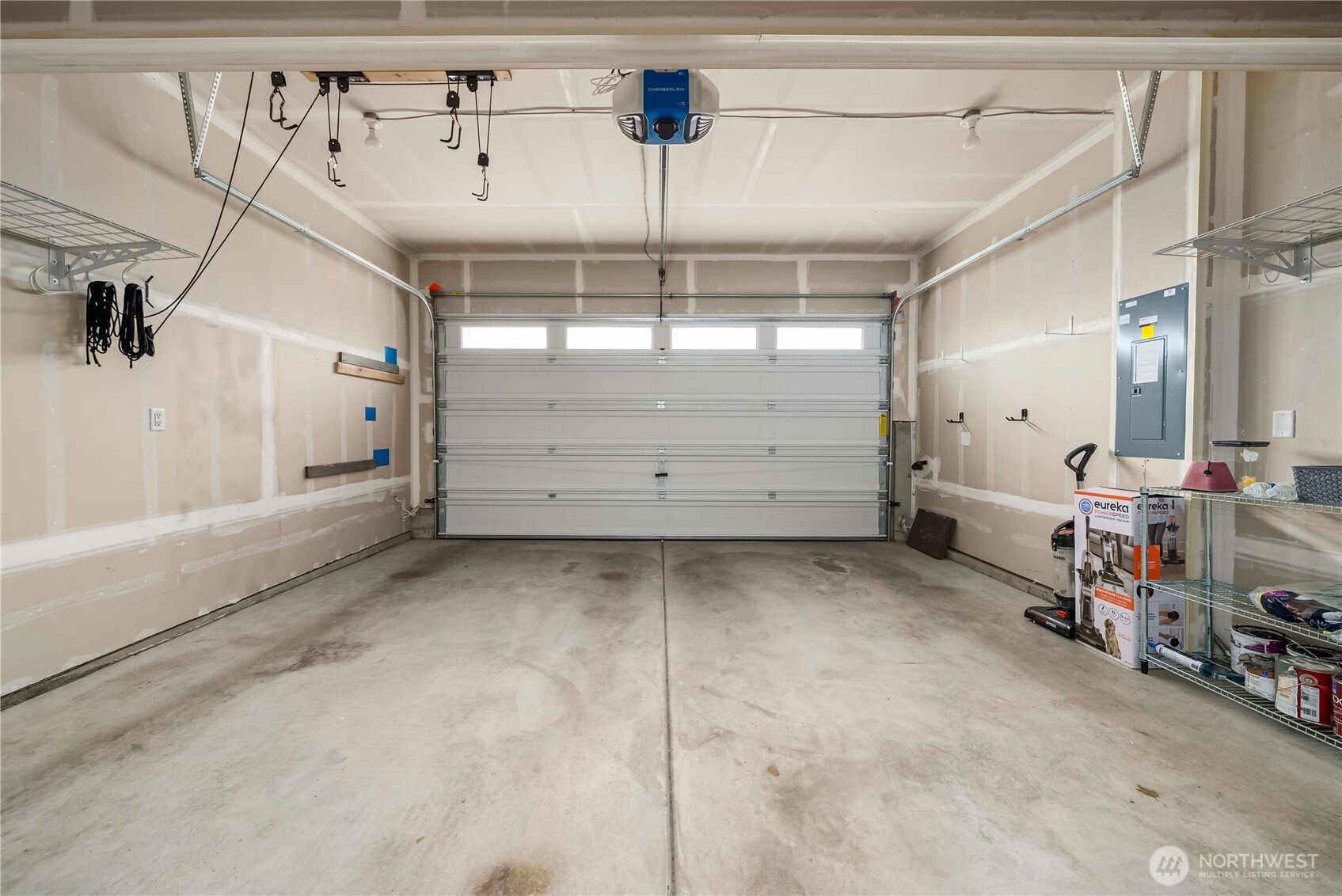 10214 SE 268th Place , Kent, WA 98030-5081