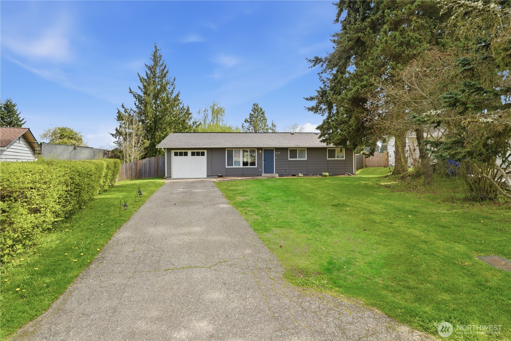 212 76th Place SW, Everett, WA 98203