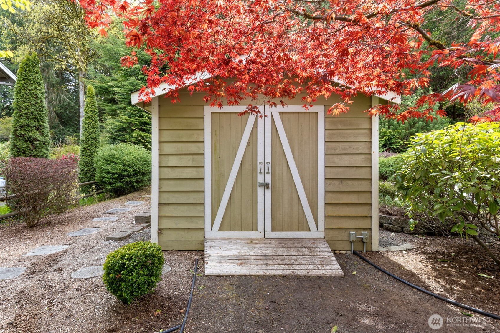 6207 NE Blakewood Court , Kingston, WA 98346