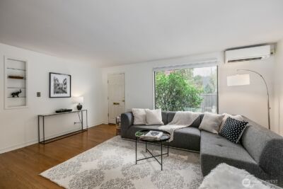 8437 Seward Park Avenue S, Seattle, WA 98118 - Photo 7