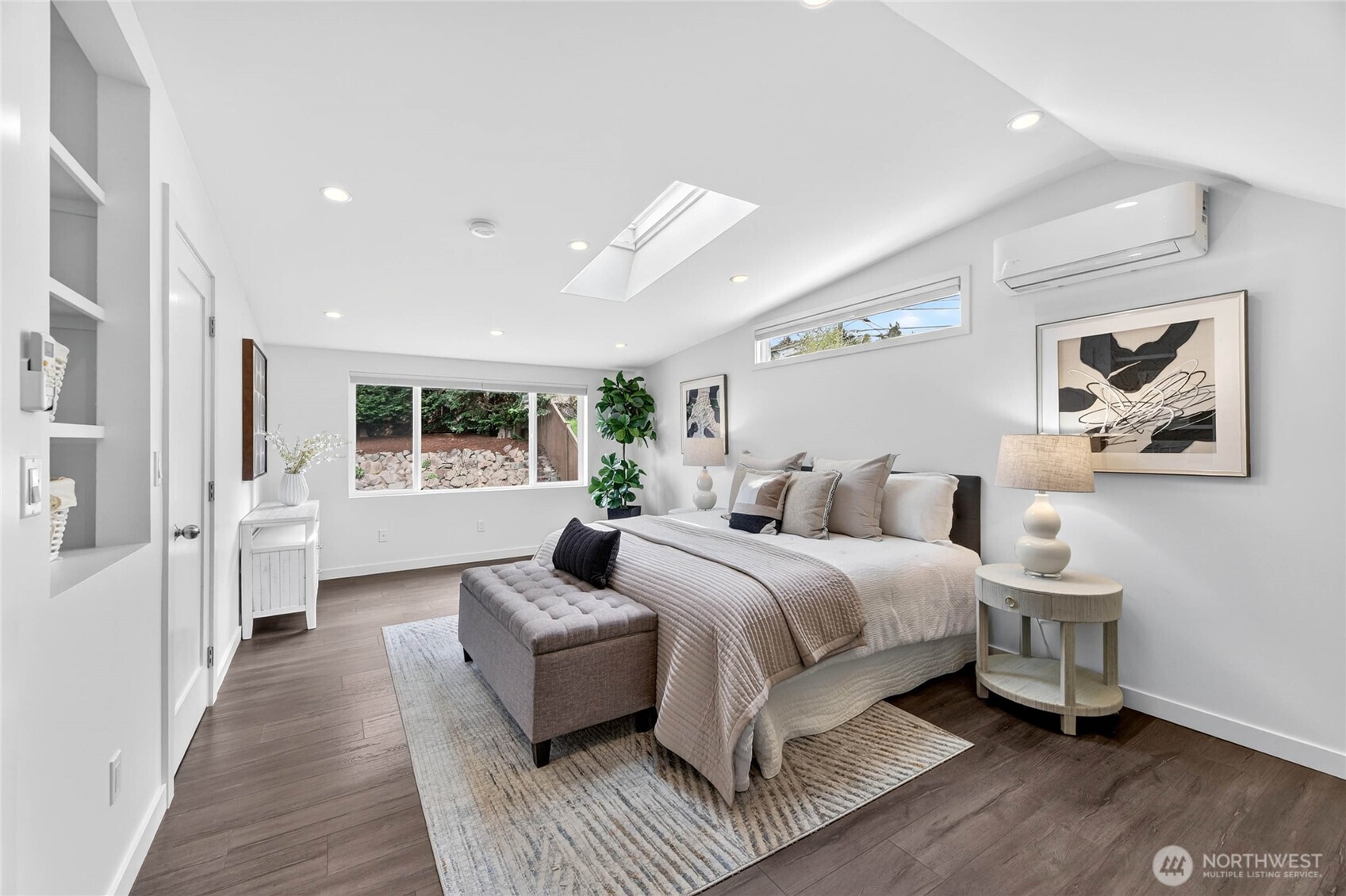 208 NW 43rd Street , Seattle, WA 98107