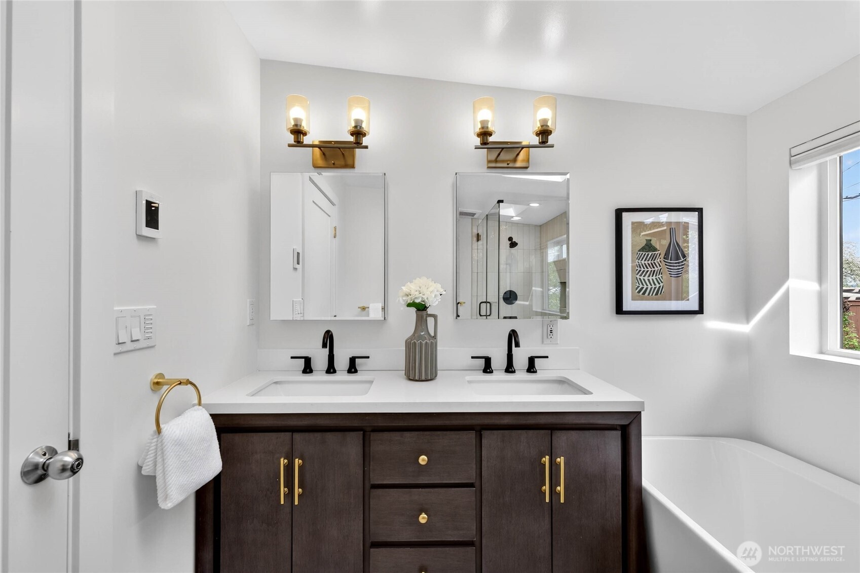 208 NW 43rd Street , Seattle, WA 98107