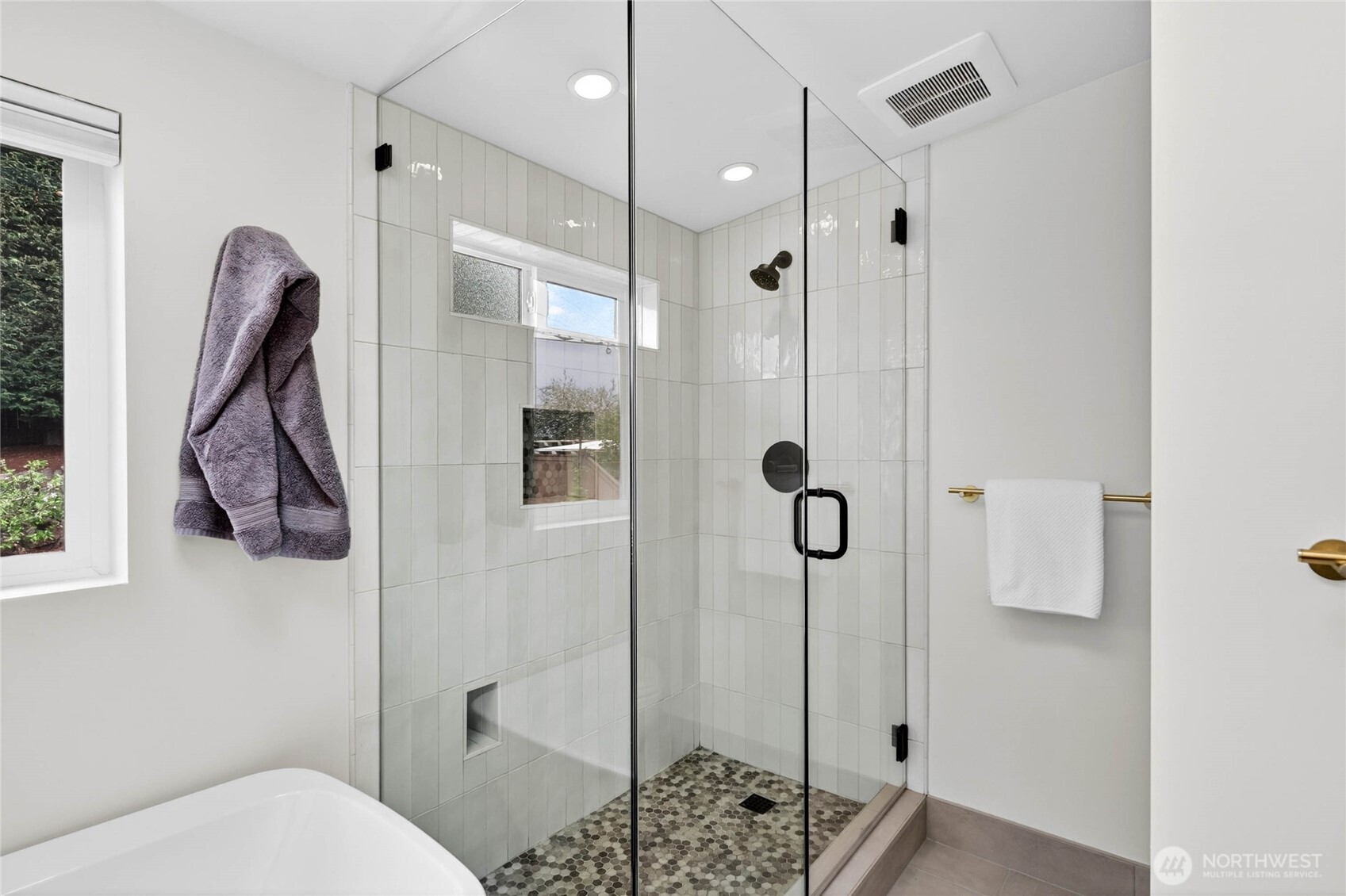208 NW 43rd Street , Seattle, WA 98107