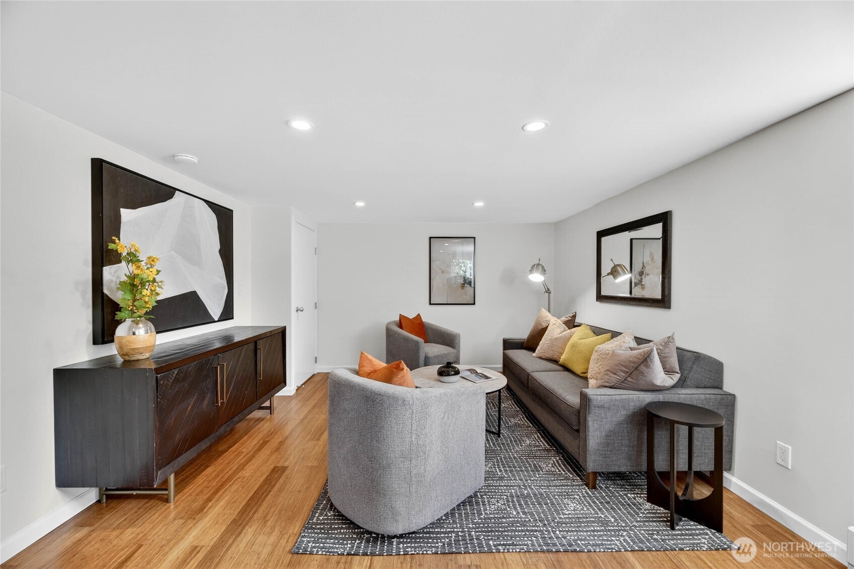 208 NW 43rd Street , Seattle, WA 98107