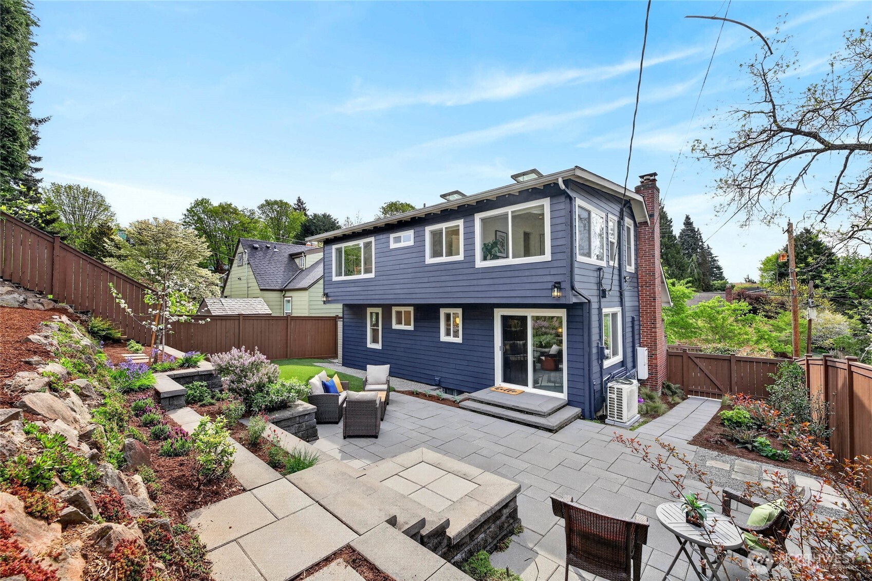 208 NW 43rd Street , Seattle, WA 98107
