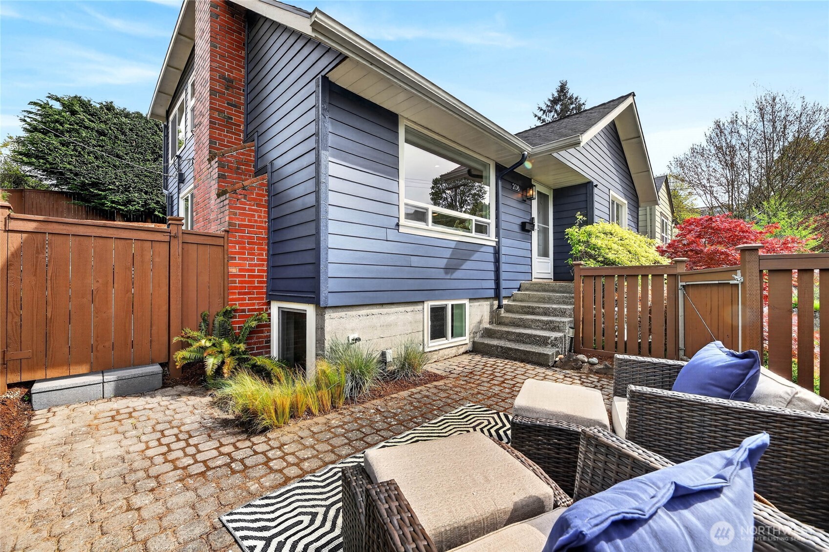 208 NW 43rd Street , Seattle, WA 98107