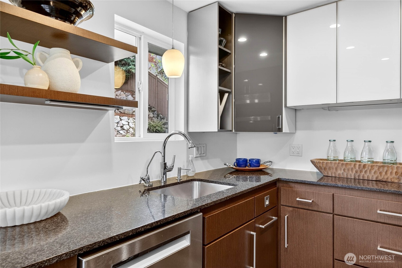 208 NW 43rd Street , Seattle, WA 98107