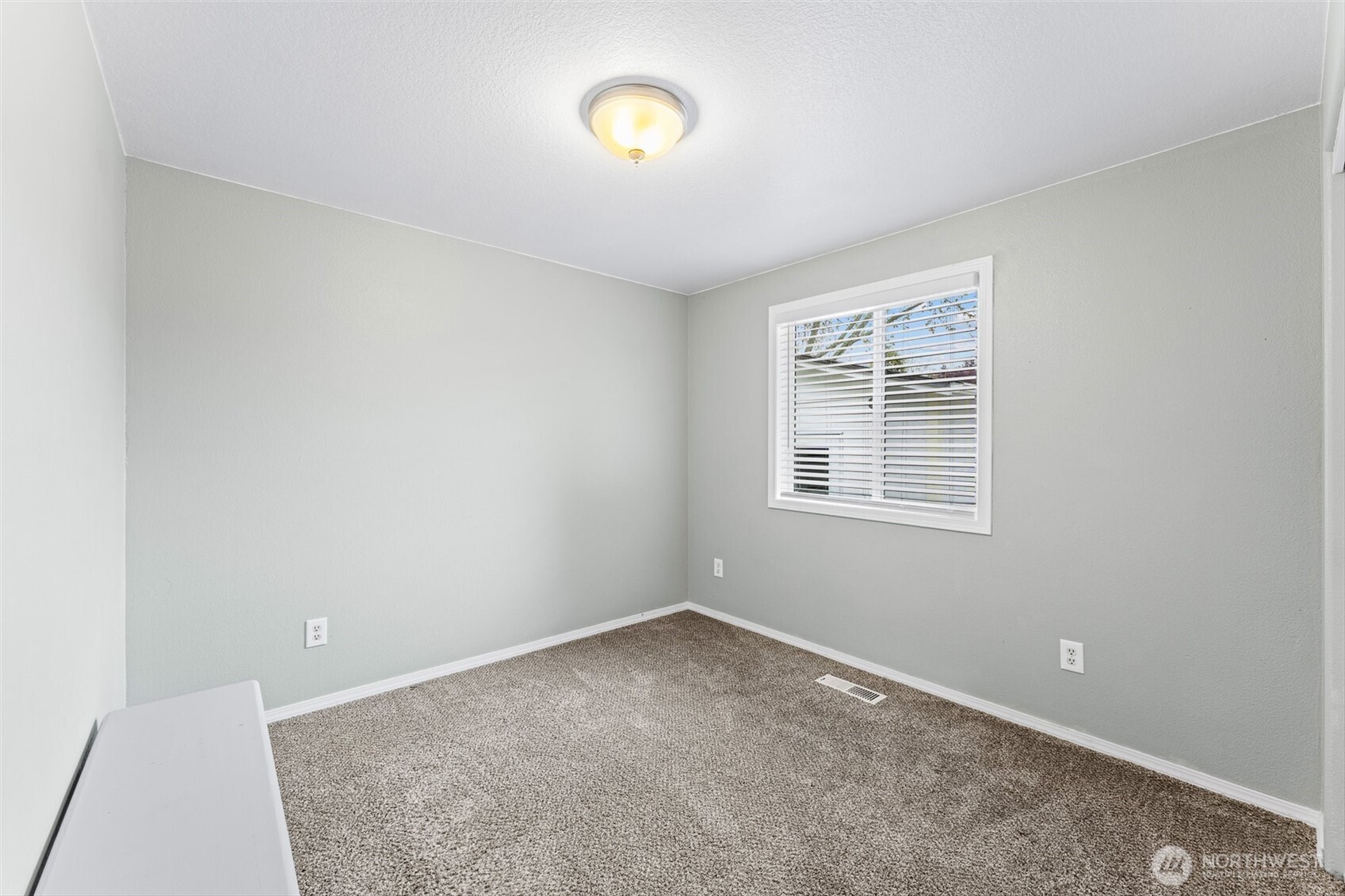 105 Wilshire Way , Kelso, WA 98626