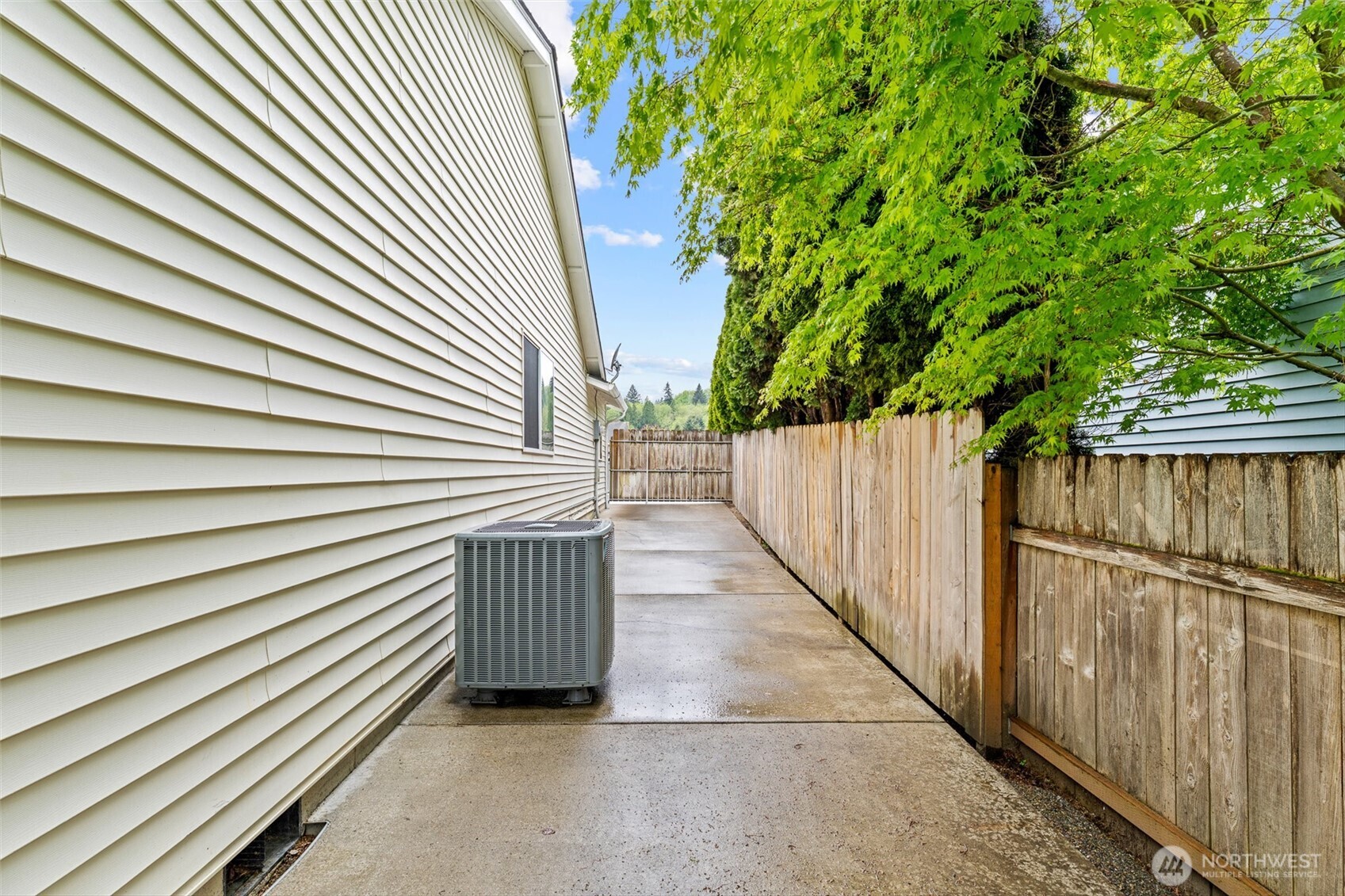 105 Wilshire Way , Kelso, WA 98626