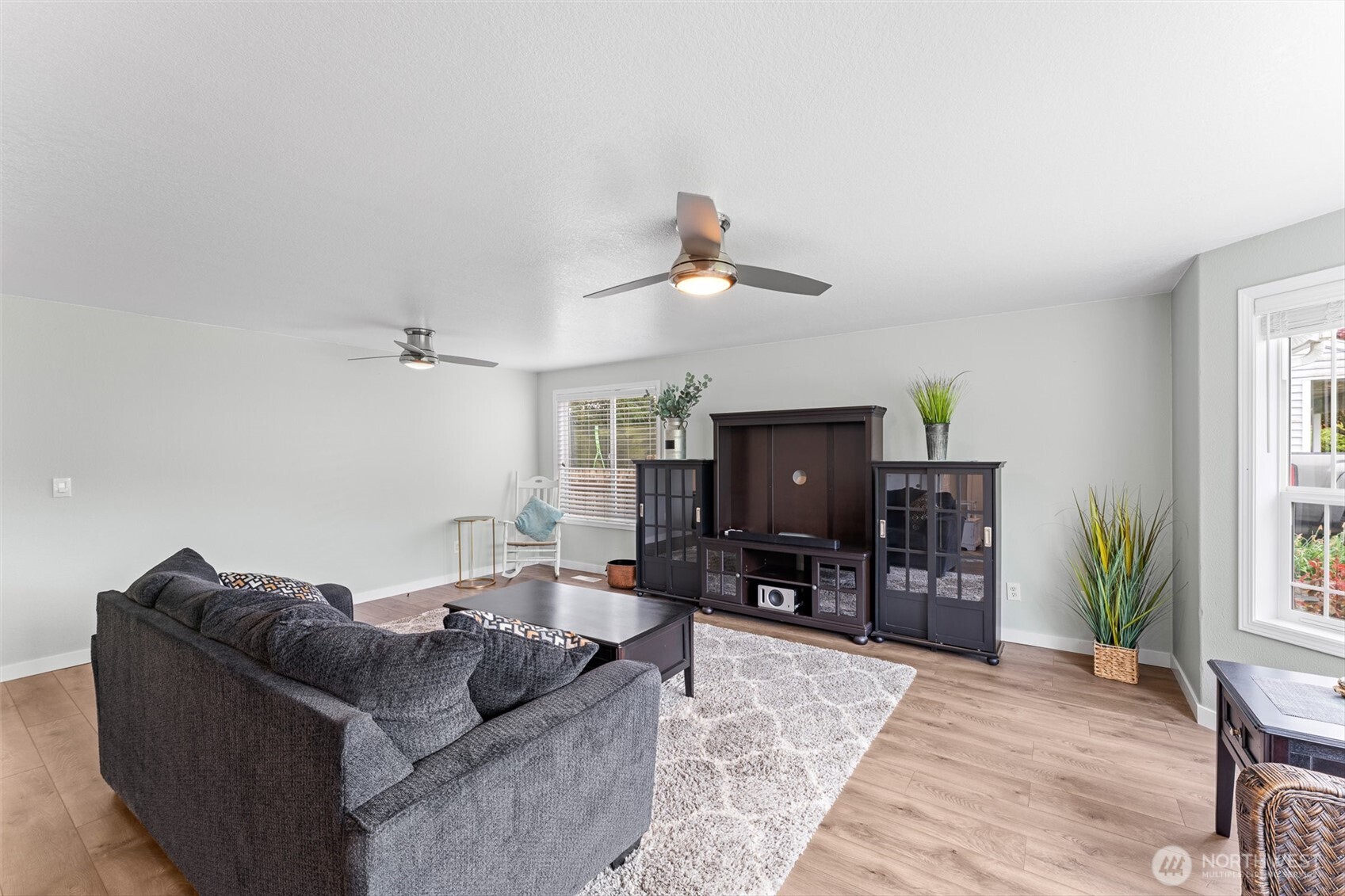 105 Wilshire Way , Kelso, WA 98626