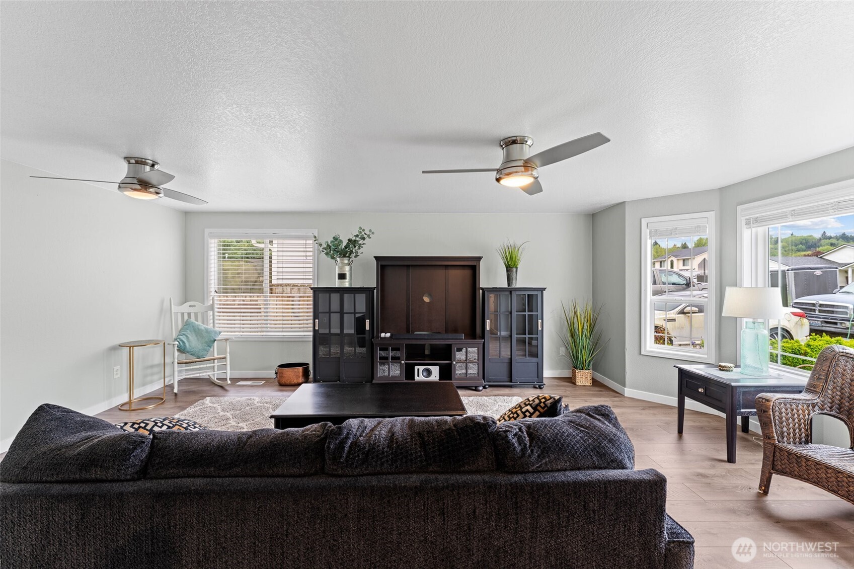 105 Wilshire Way , Kelso, WA 98626