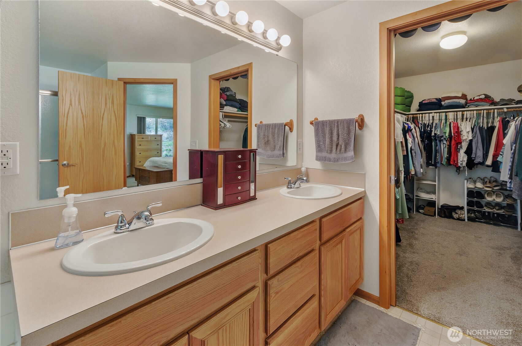 1925 Beaver Creek Drive SW, Olympia, WA 98512