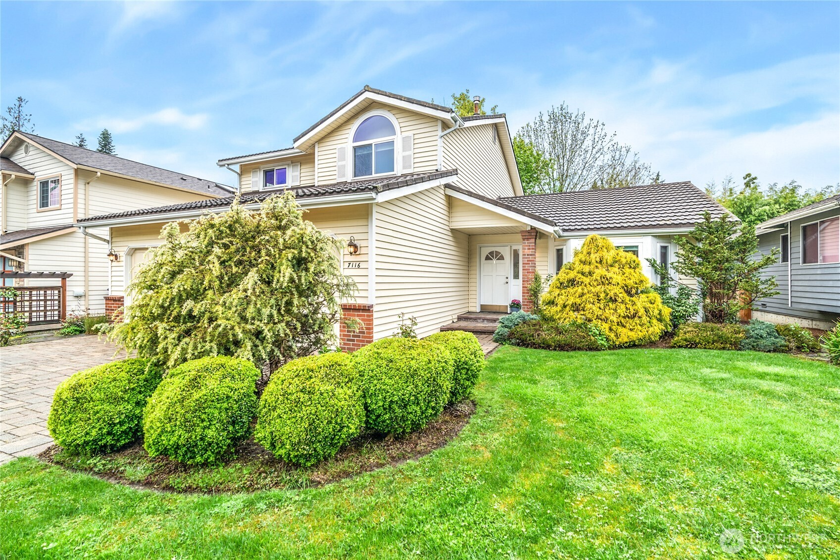 7116 NE 168TH St , Kenmore, WA 98028