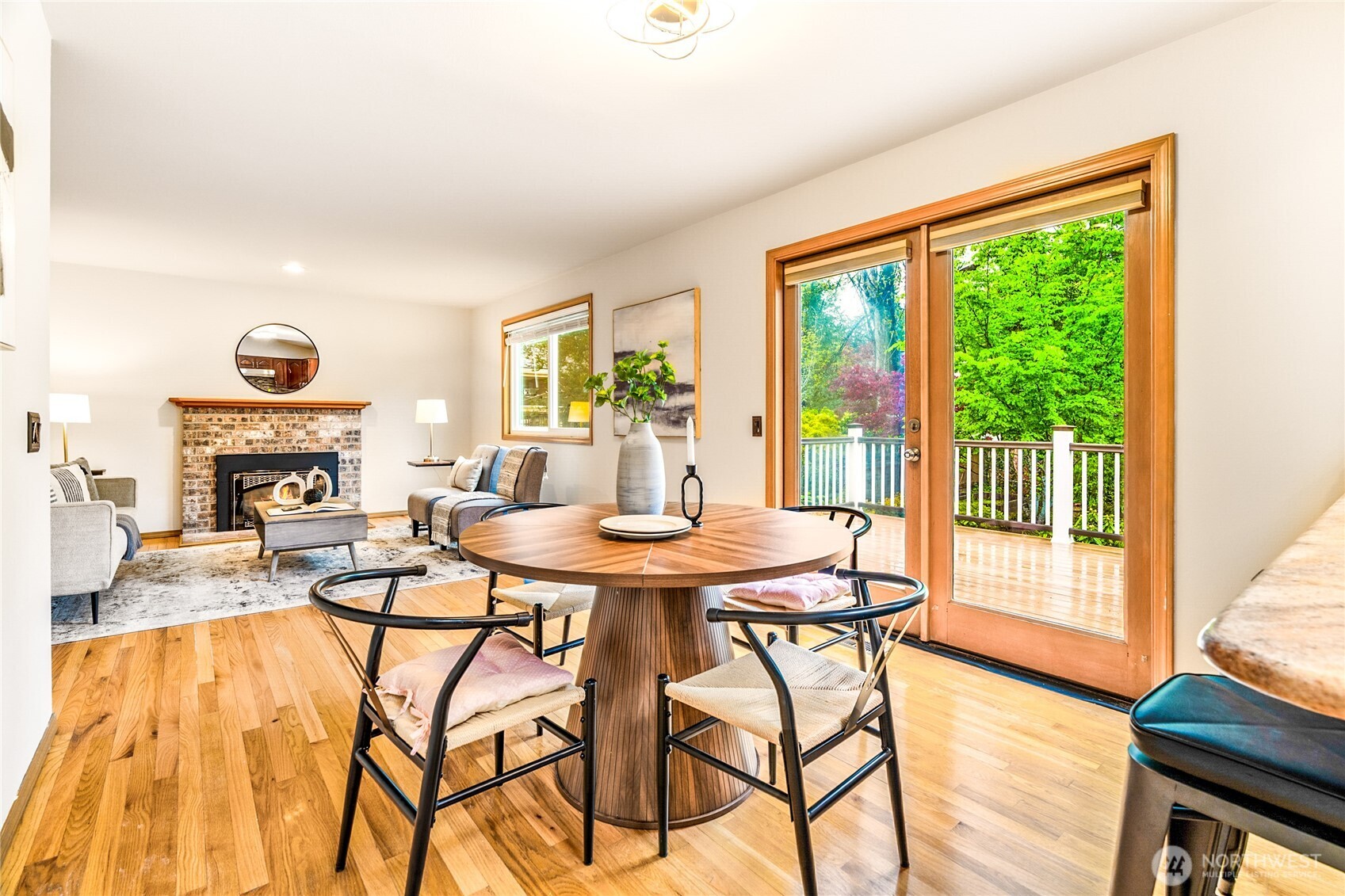 7116 NE 168TH St , Kenmore, WA 98028