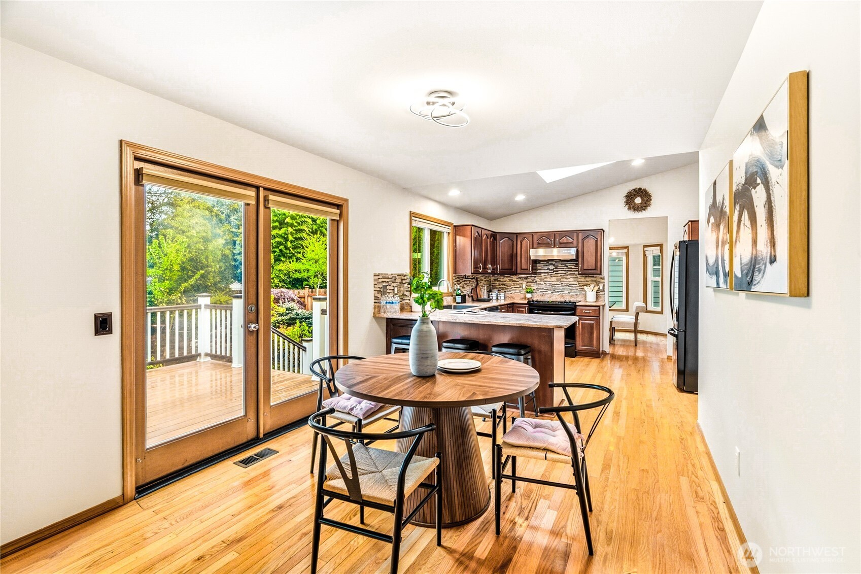 7116 NE 168TH St , Kenmore, WA 98028