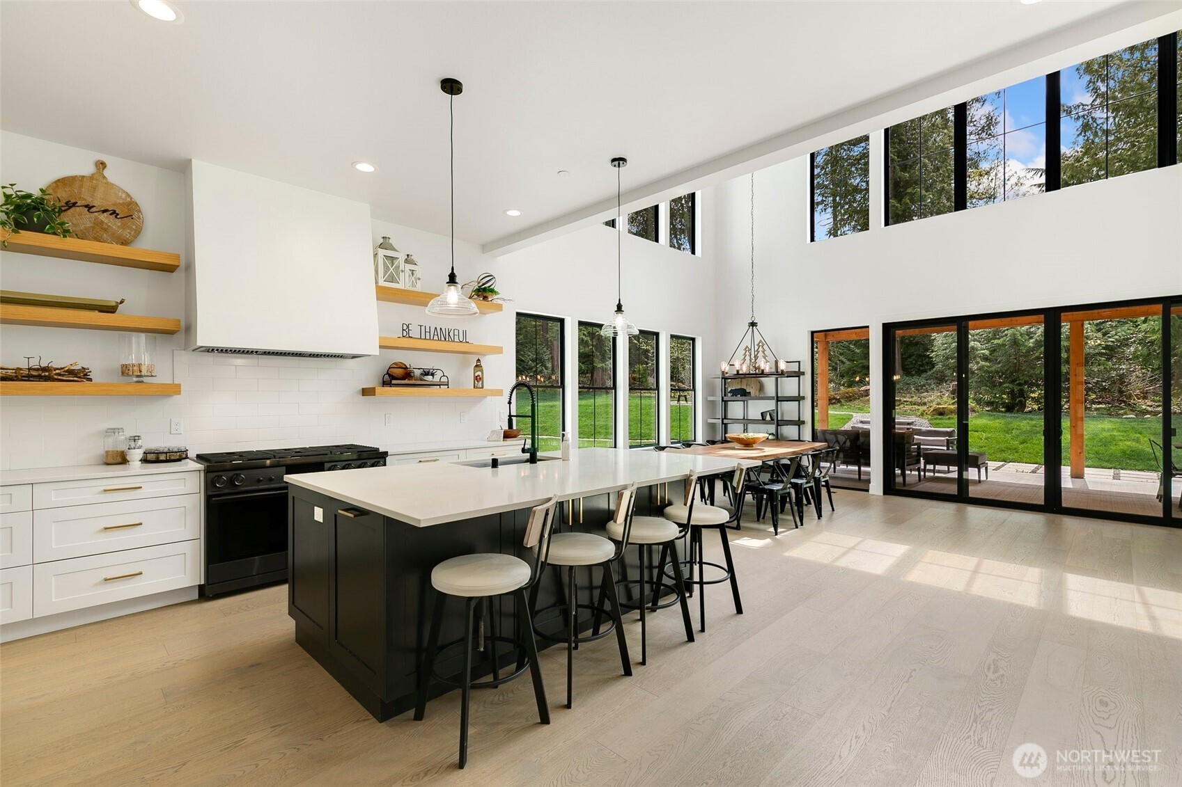 26237 SE Old Black Nugget Road , Issaquah, WA 98029