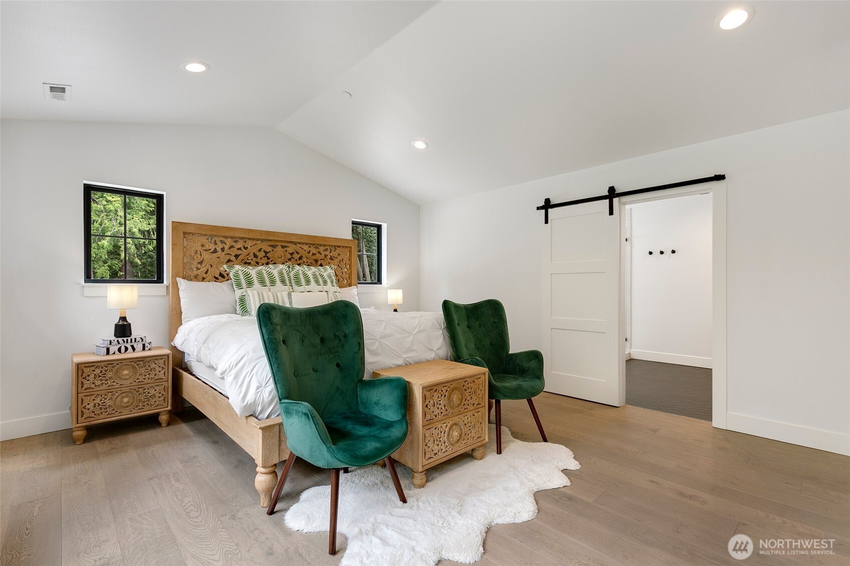 26237 SE Old Black Nugget Road , Issaquah, WA 98029