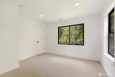 26237 SE Old Black Nugget Road , Issaquah, WA 98029 - Photo 28