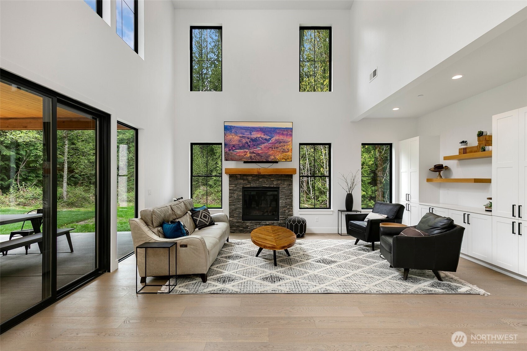 26237 SE Old Black Nugget Road , Issaquah, WA 98029