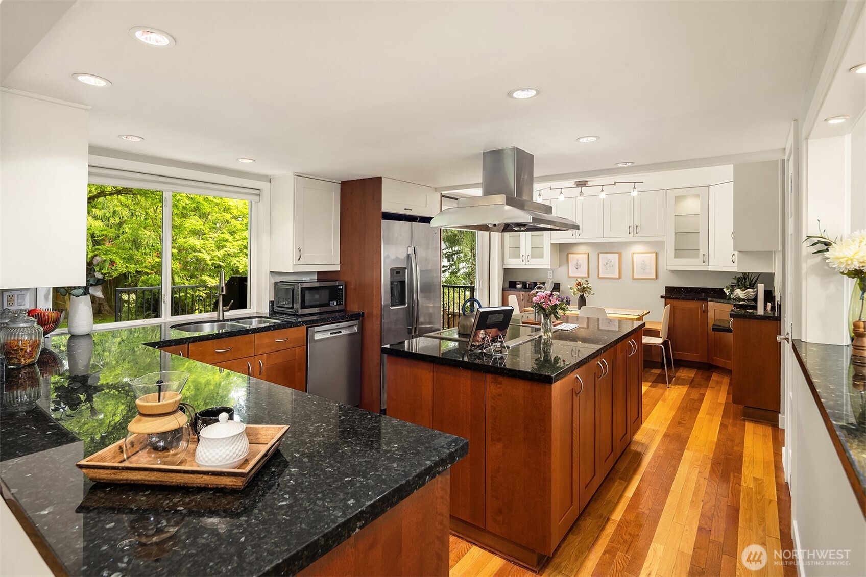 17420 NE 11th Street , Bellevue, WA 98008