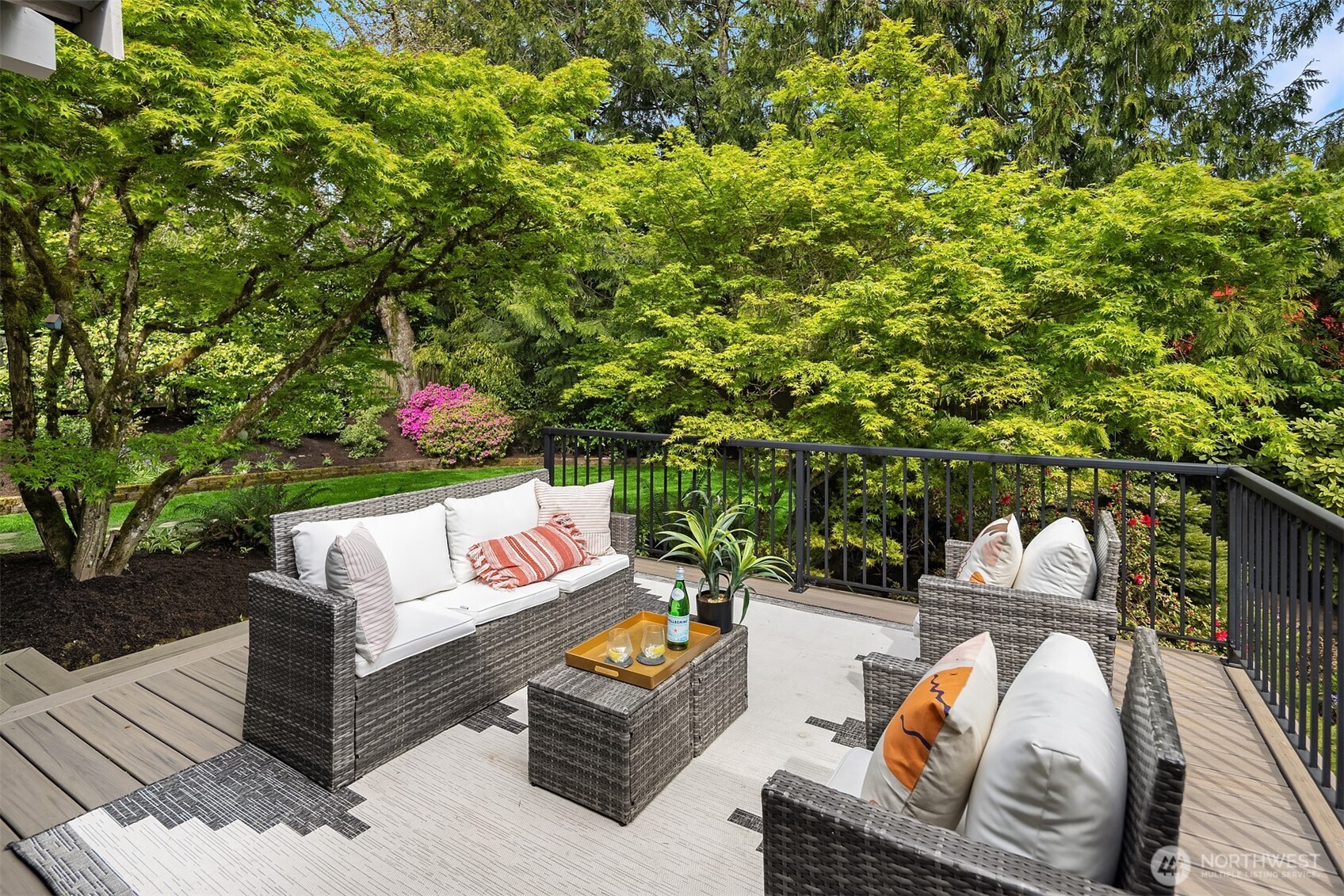 17420 NE 11th Street , Bellevue, WA 98008