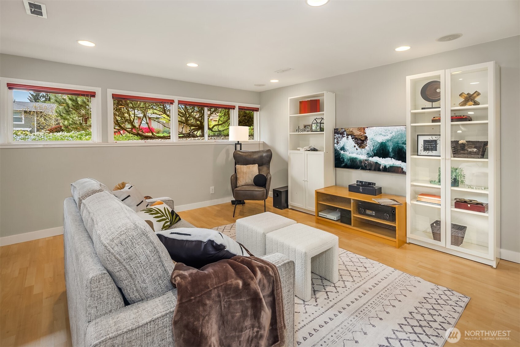 17420 NE 11th Street , Bellevue, WA 98008