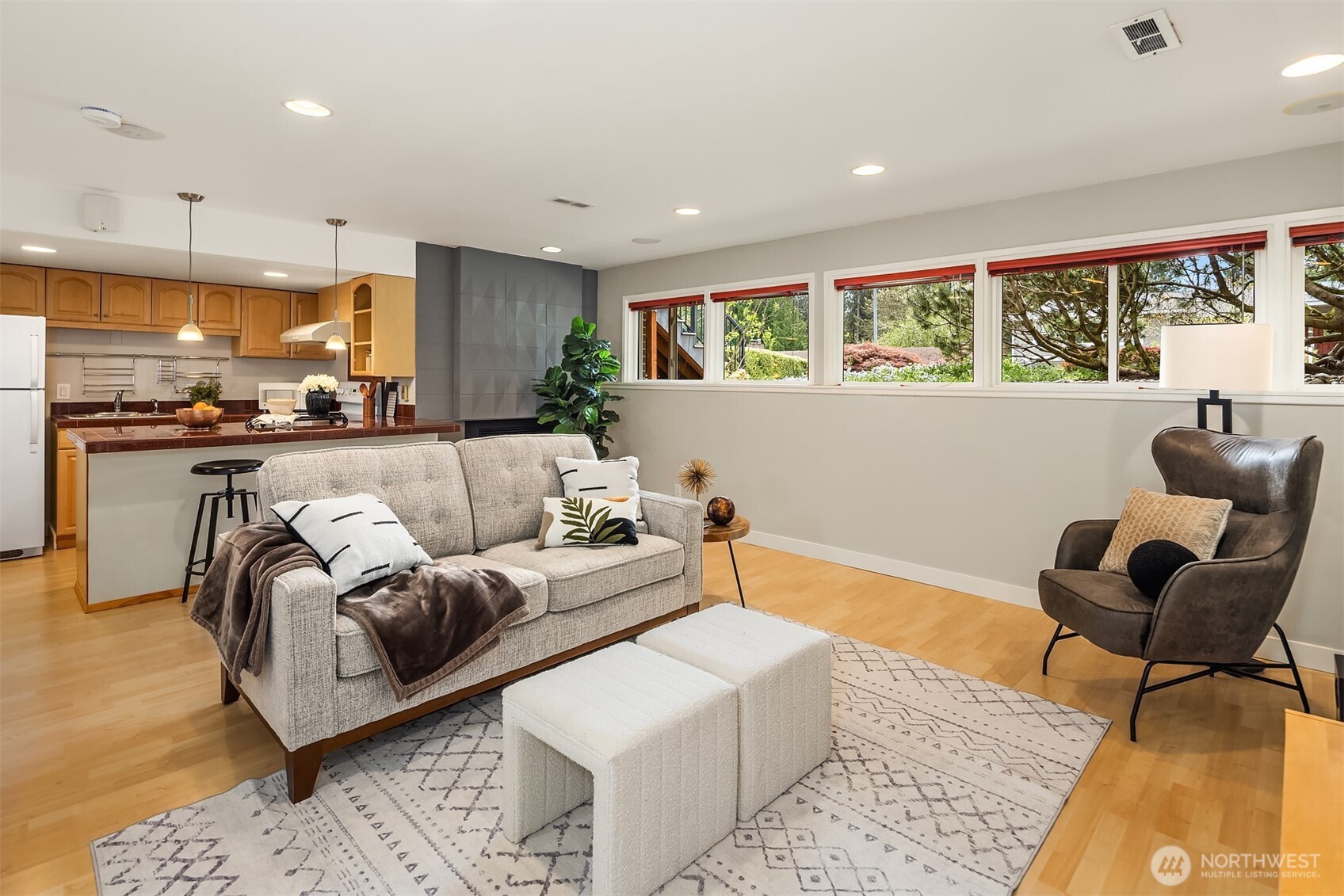 17420 NE 11th Street , Bellevue, WA 98008