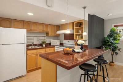 17420 NE 11th Street , Bellevue, WA 98008 - Photo 28