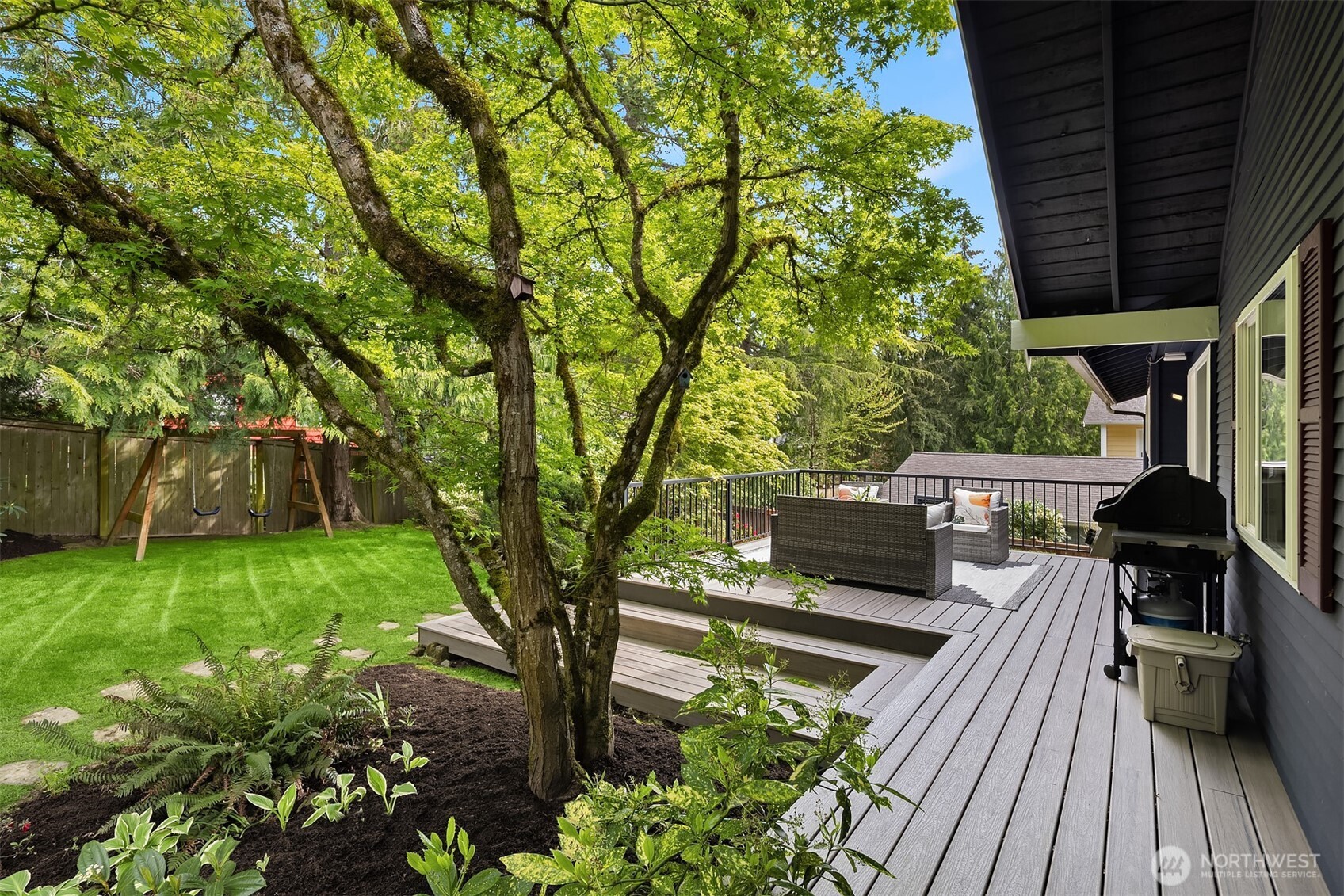 17420 NE 11th Street , Bellevue, WA 98008
