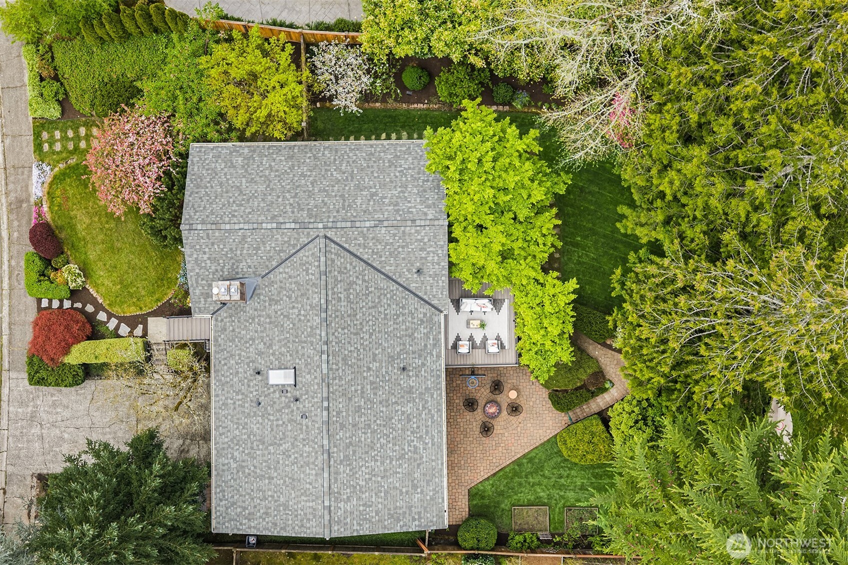 17420 NE 11th Street , Bellevue, WA 98008