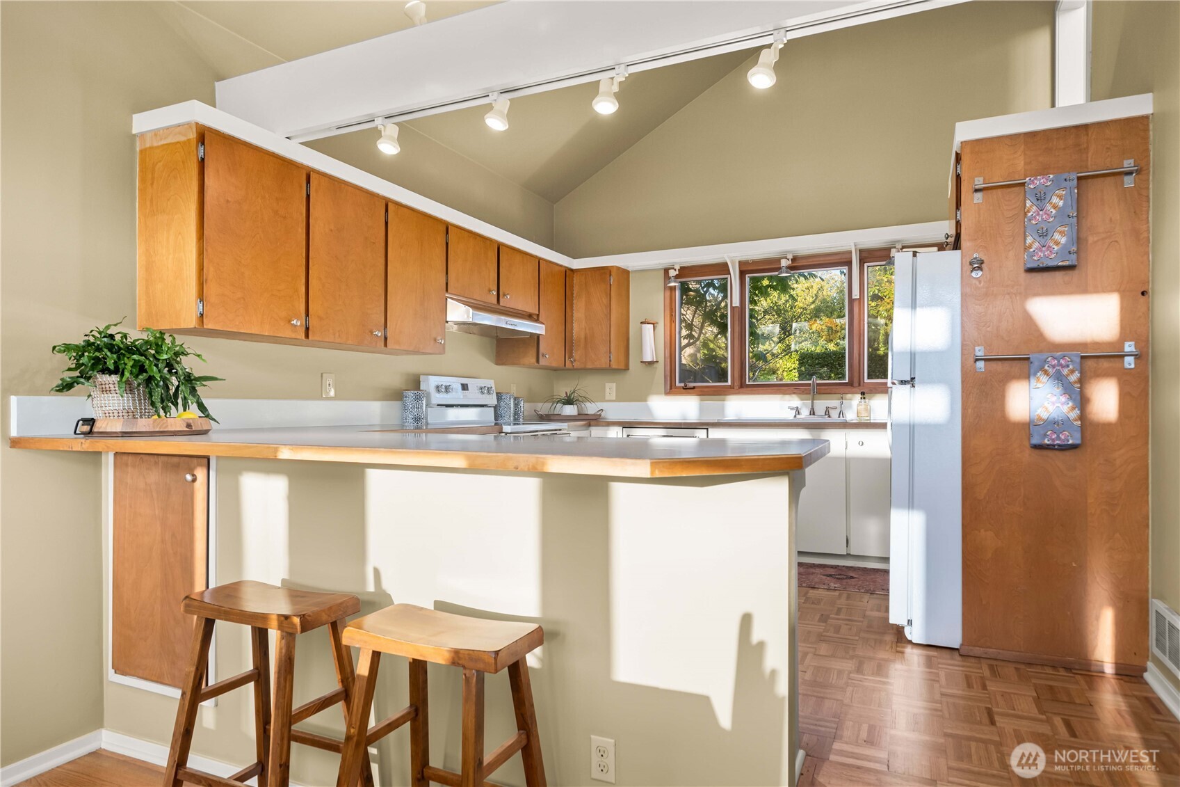 26445 Marine View Drive S, Des Moines, WA 98198