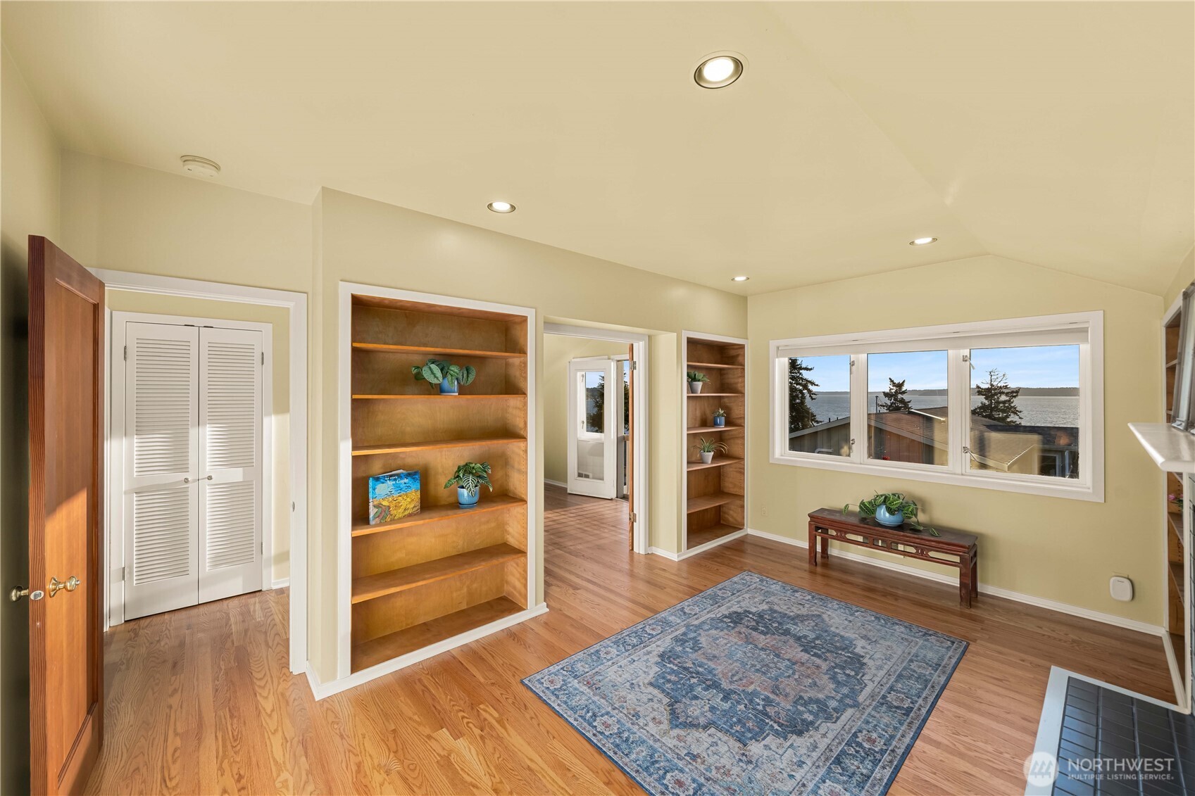26445 Marine View Drive S, Des Moines, WA 98198
