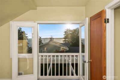 26445 Marine View Drive S, Des Moines, WA 98198 - Photo 32
