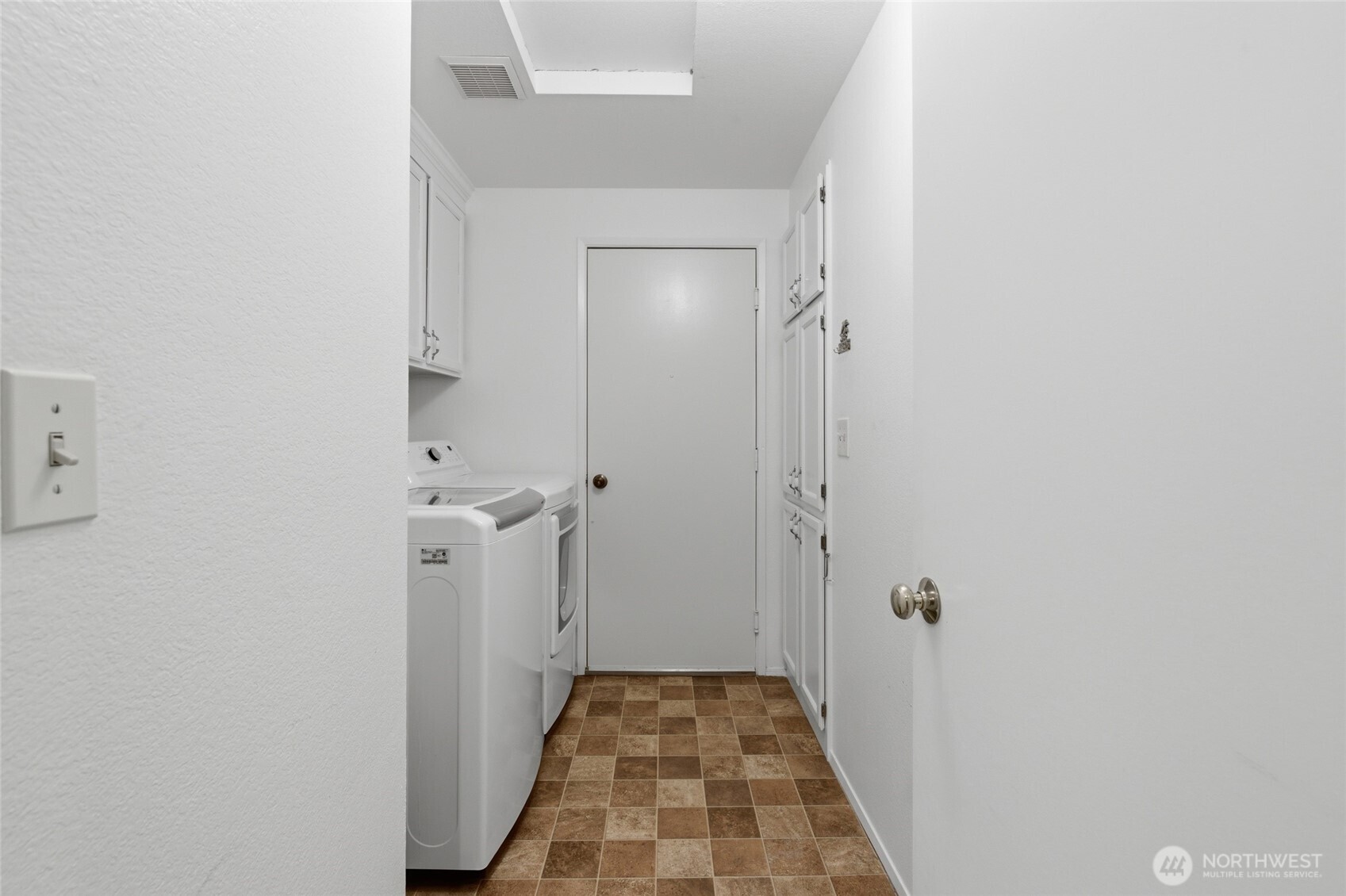 6713 113th Place SE, Bellevue, WA 98006