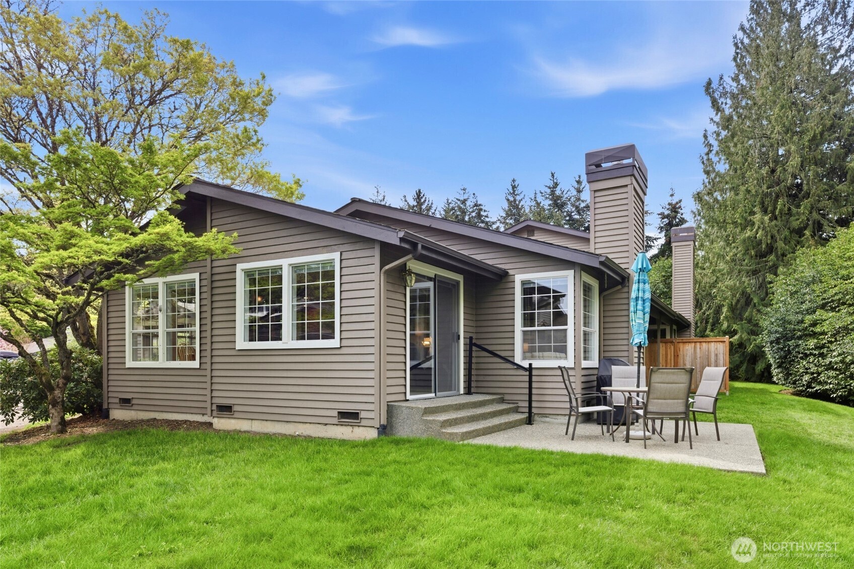 6713 113th Place SE, Bellevue, WA 98006