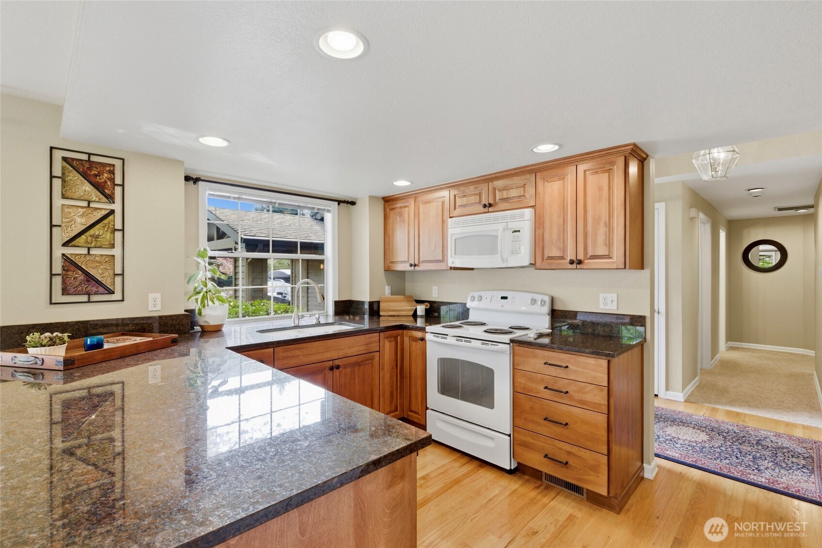 6713 113th Place SE, Bellevue, WA 98006