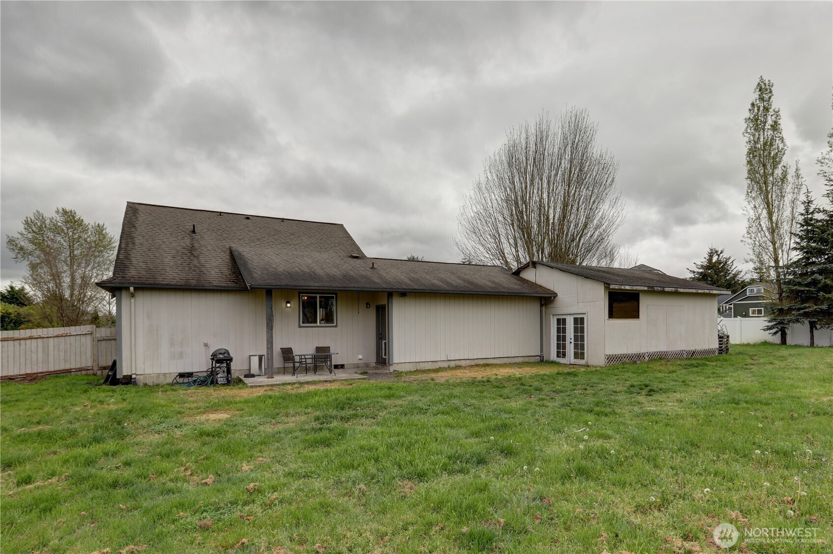 18005 Iris Place SW, Rochester, WA 98579