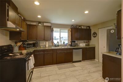 18005 Iris Place SW, Rochester, WA 98579 - Photo 6