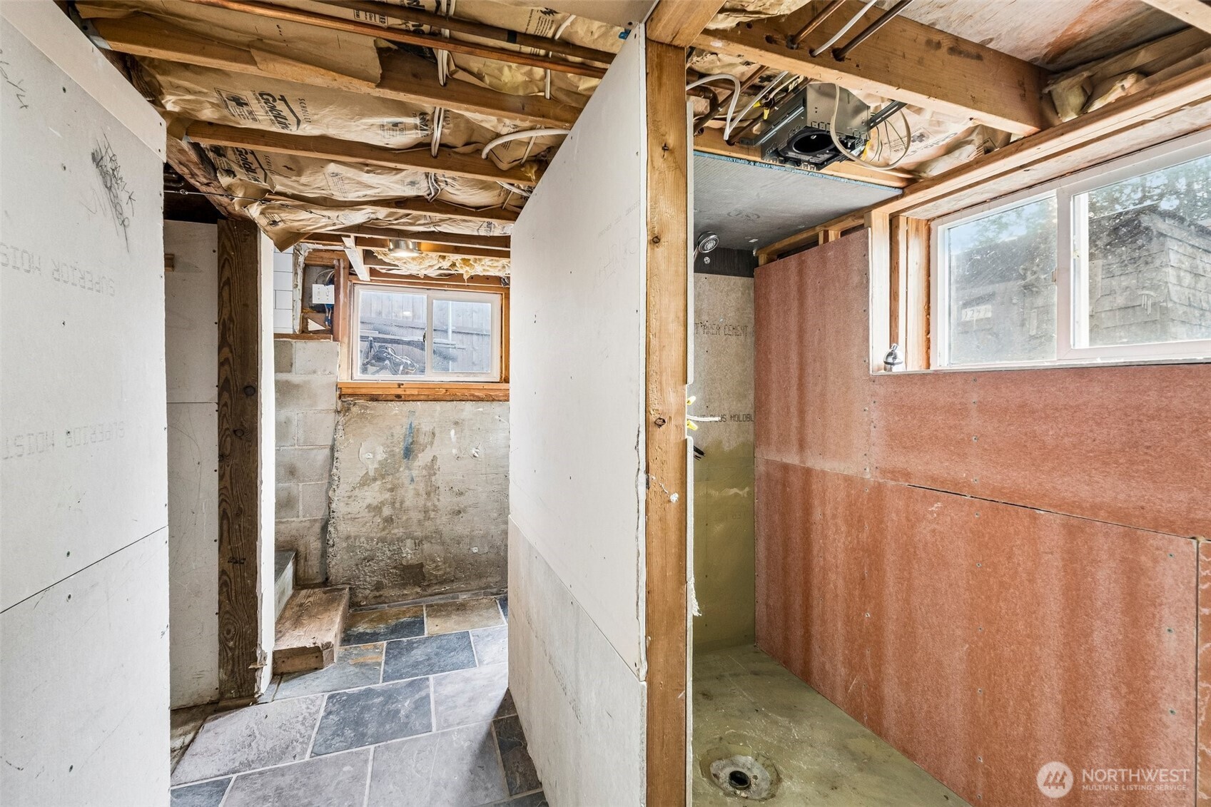 1241 SW Myrtle Street , Seattle, WA 98106-3999