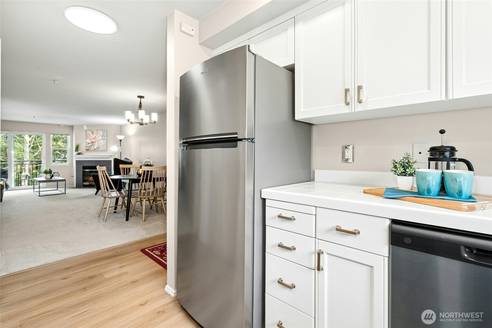 250 NW Dogwood Street #C201, Issaquah, WA 98027