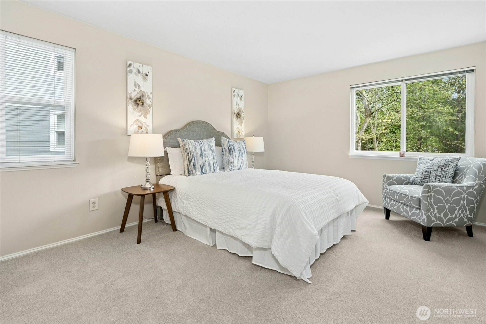 250 NW Dogwood Street #C201, Issaquah, WA 98027