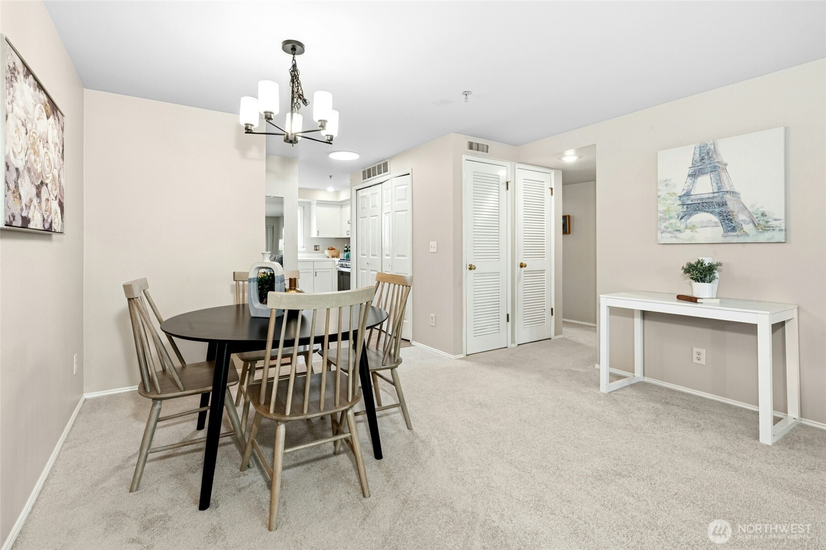 250 NW Dogwood Street #C201, Issaquah, WA 98027