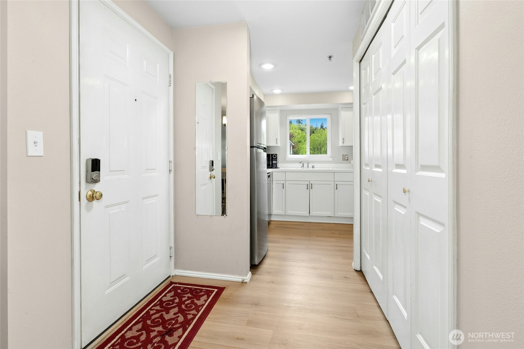 250 NW Dogwood Street #C201, Issaquah, WA 98027