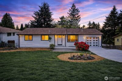 24717 S 35th Avenue , Kent, WA 98032